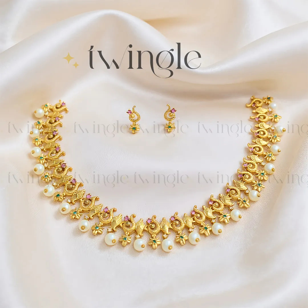 Sakshi Necklace Set