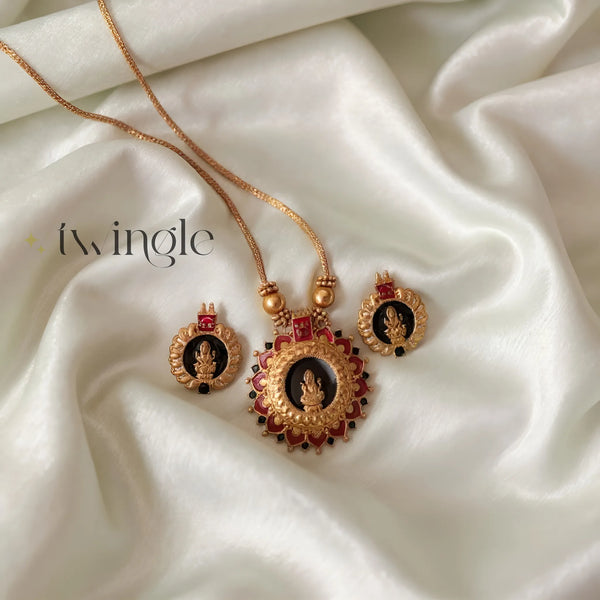 Sooryalakshmi Pendant Necklace Set